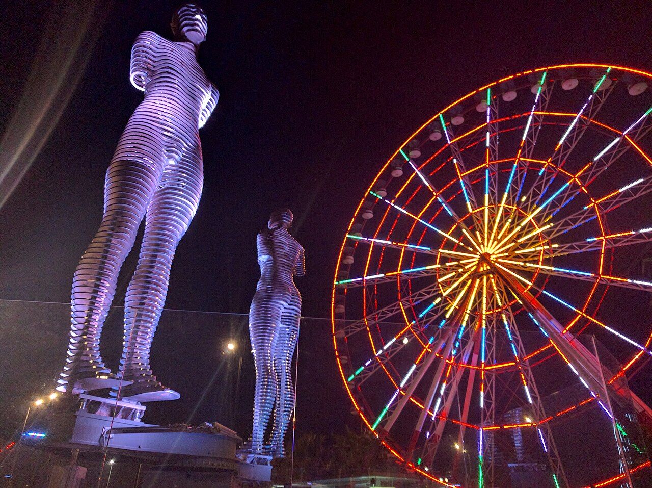 The Ali and Nino moving statues at night